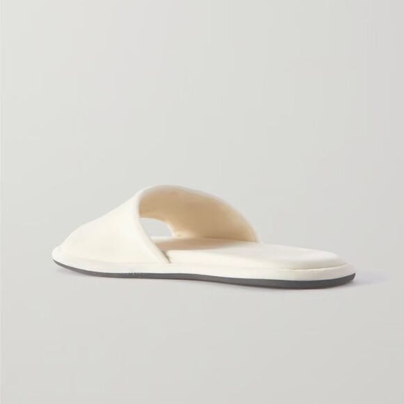 The Row Canal Slides - Picture 5 of 14